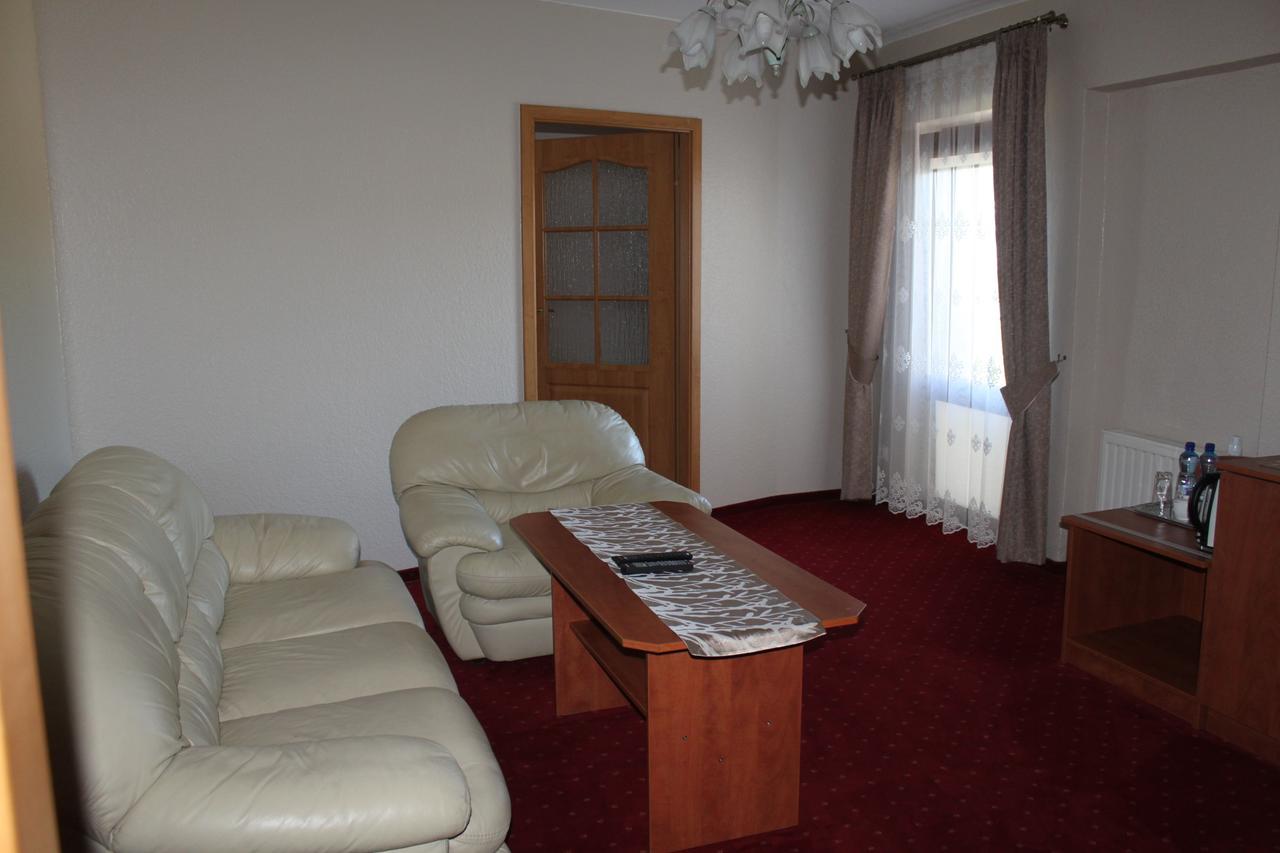Hotel Oaza Прудник Экстерьер фото