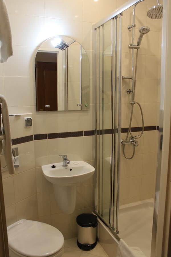 Hotel Oaza Прудник Экстерьер фото