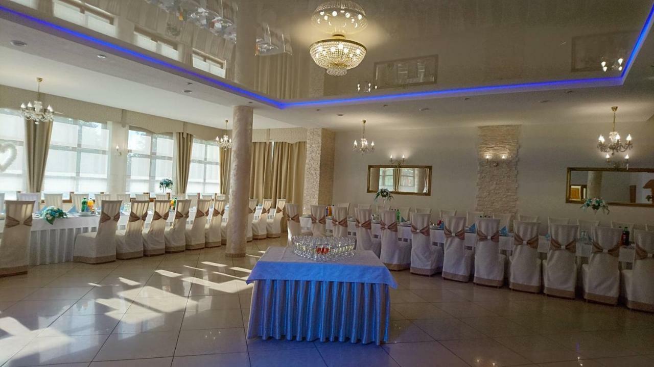 Hotel Oaza Прудник Экстерьер фото