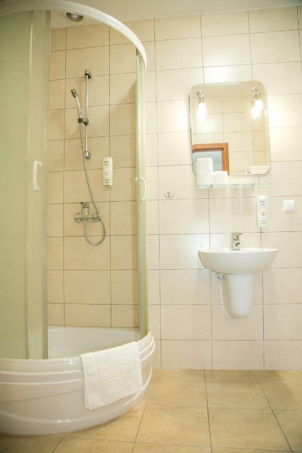 Hotel Oaza Прудник Экстерьер фото